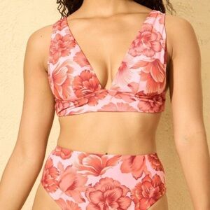 New w tag: Hibiscus Longline Bikini Top